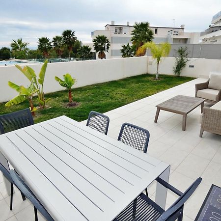 London Beach Benidorm فينيسترات المظهر الخارجي الصورة